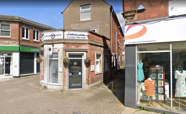 Trafford Lowe Funeral Services