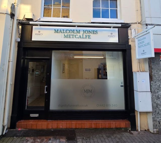 Malcolm Jones & Metcalfe Funeral Directors