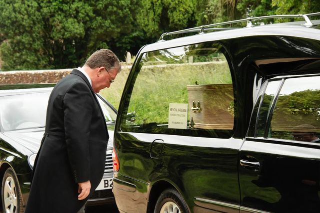 Head & Wheble Funeral Directors & Monumental Masons