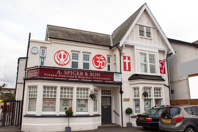 A Spicer & Son Funeral Directors