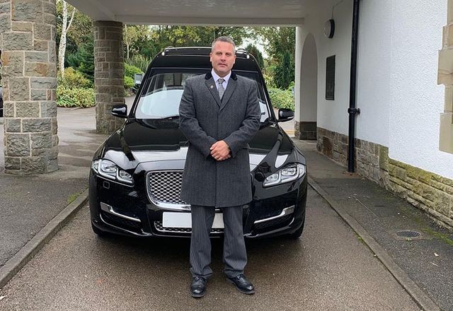 Julian Tooley Independent Funeral Director & Monumental Mason