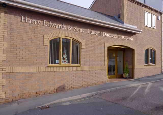 Harry Edwards & Son