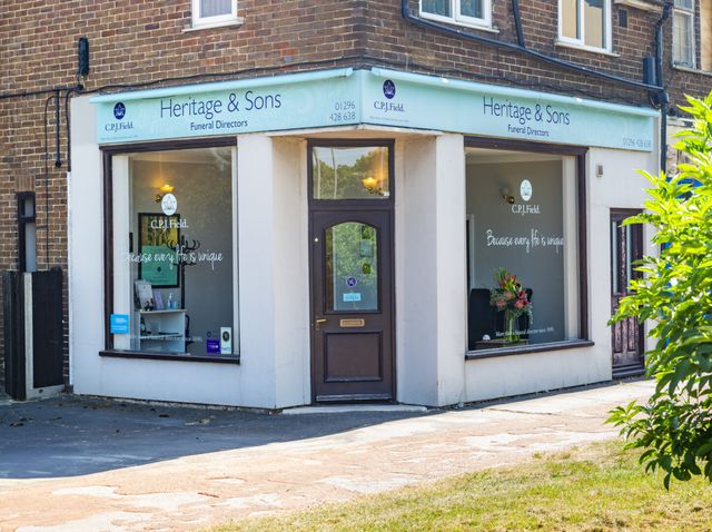 Heritage & Sons - Gatehouse