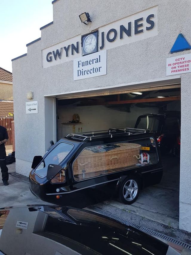 Gwyn Jones Funeral Directors